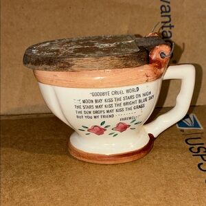 Novelty Japan Toilet Figurine Farewell Poem Mug Goodbye Cruel World